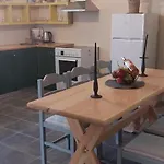 High Street Apartament *